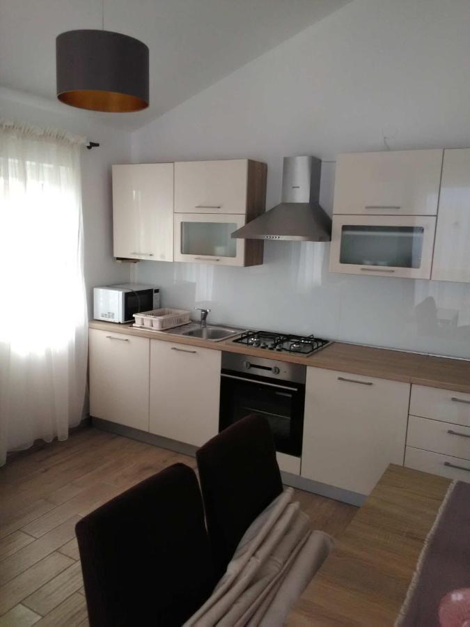 Apartman Periska Vir Ngoại thất bức ảnh