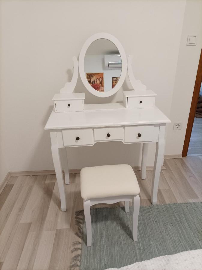 Apartman Periska Vir Ngoại thất bức ảnh